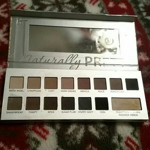 It Cosmetics Pretty Celebration Palette
